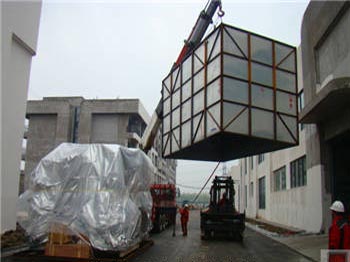 臥式加工中心設(shè)備搬運(yùn)