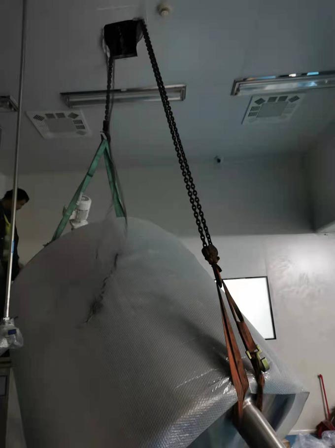 青島滅菌柜設備吊裝