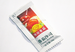 廣科機(jī)械液體包裝機(jī)有什么特點(diǎn)，醬料包裝機(jī)有什么用